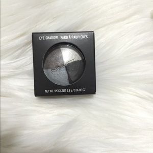 Mac eyeshadow